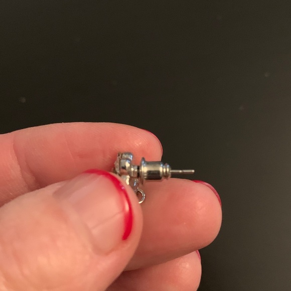 Elegant Silver Floral Rhinestones Necklace and Matching Earrings, Costume - Picture 6 of 7